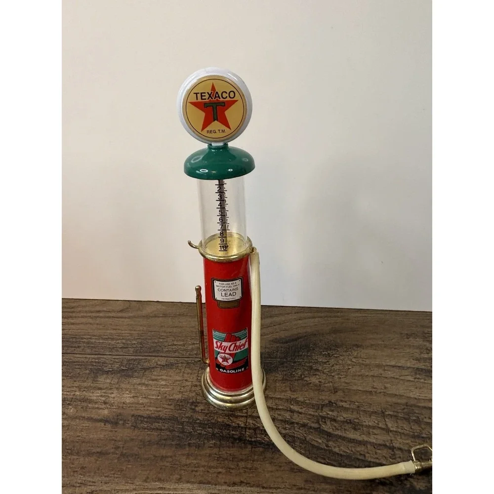 GearBox Toys Die Cast 1930's Gas Pump Texaco Sky Chief Wayne 1997 Limited Ed.